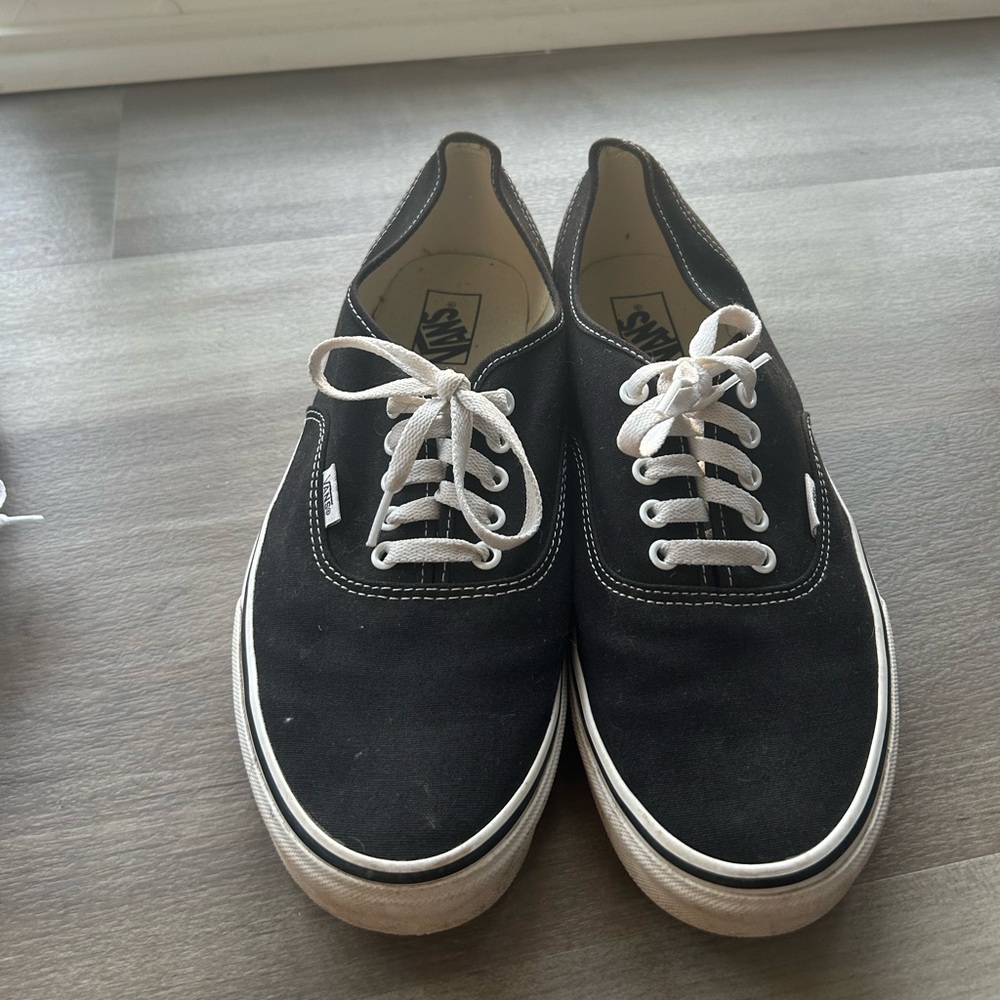 Van’s Black Men’s 12